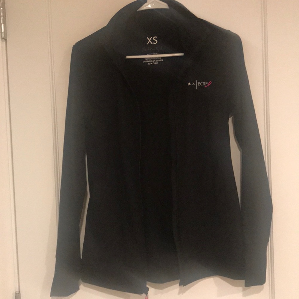 Athletic jacket - Picture 2 of 3
